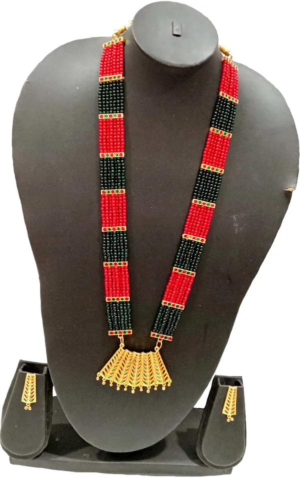 Assamese_Traditional_Gold_Plated_Red_Green_Colour_Tassel_Jewellery_Set_For_Women